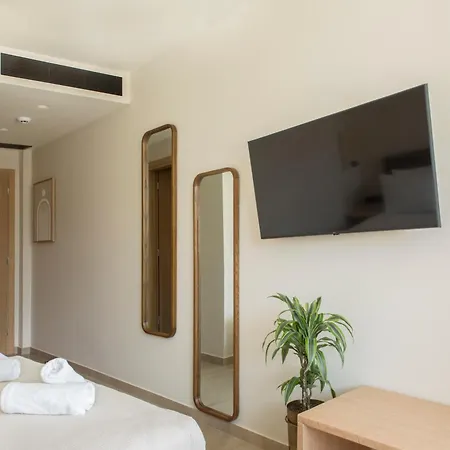 Living Stone Boutique Hotel *
